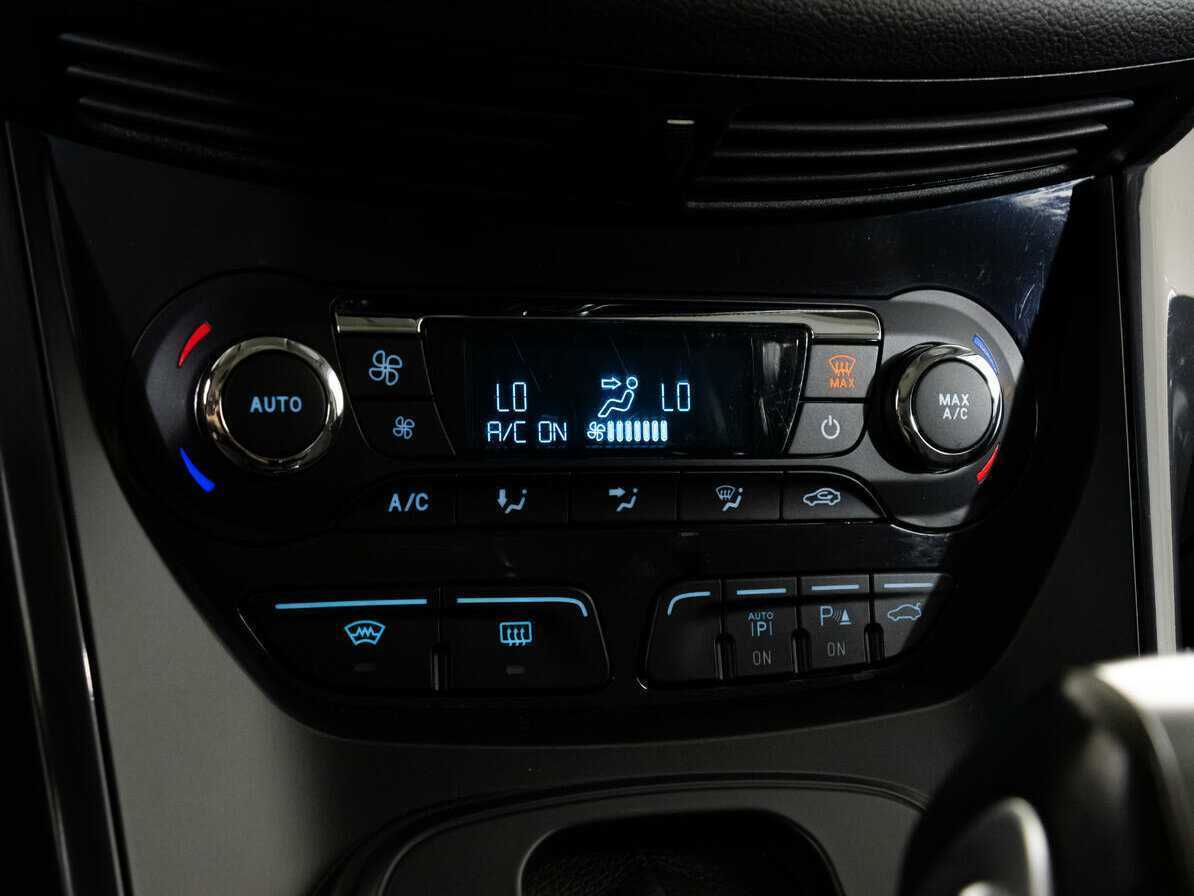 Купить Ford Kuga с пробегом. Фото: #14