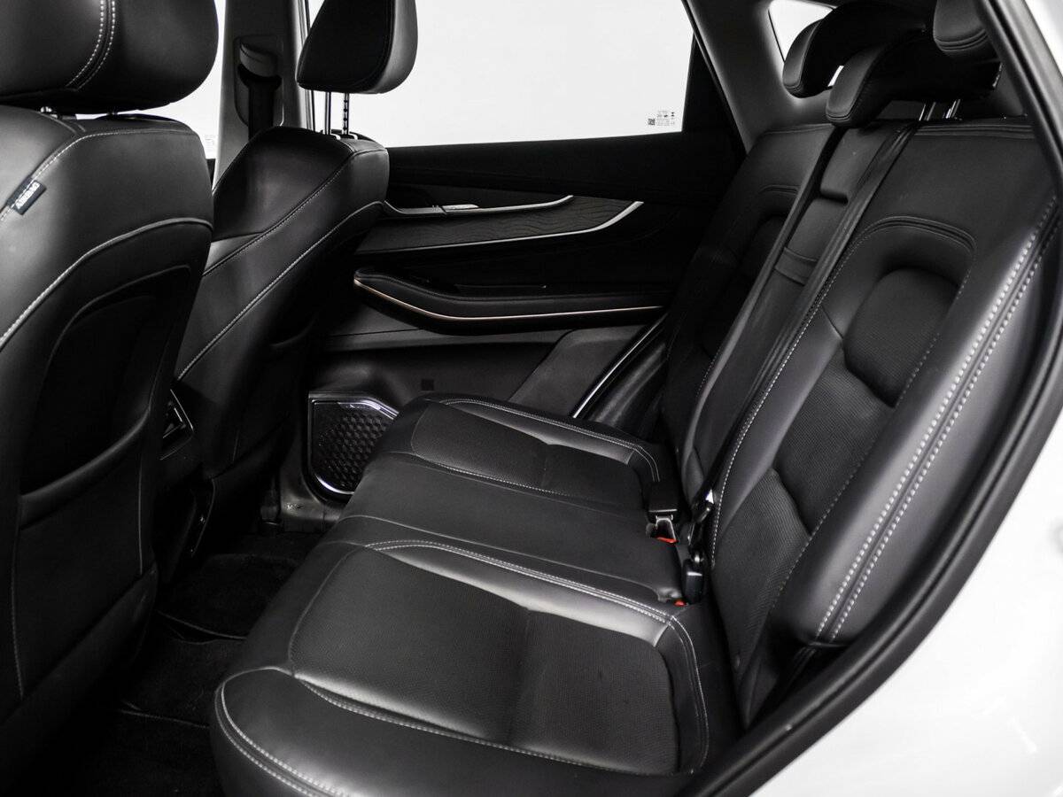 Купить EXEED LX с пробегом. Фото: #10