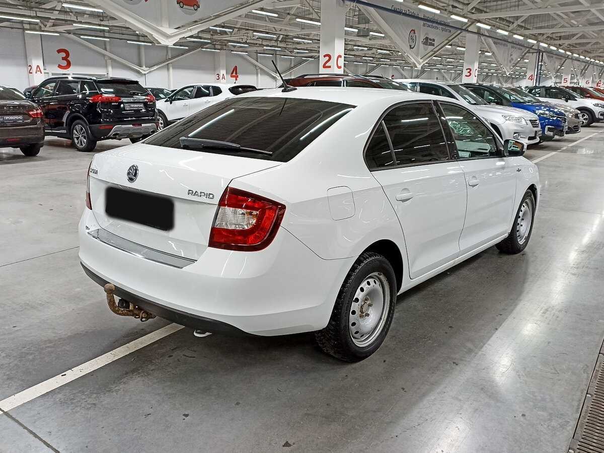 Купить Skoda Rapid с пробегом. Фото: #4