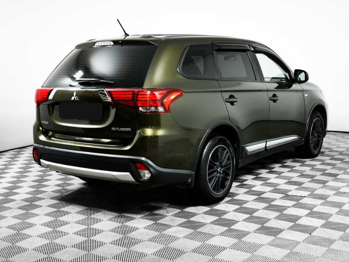 Купить Mitsubishi Outlander с пробегом. Фото: #3