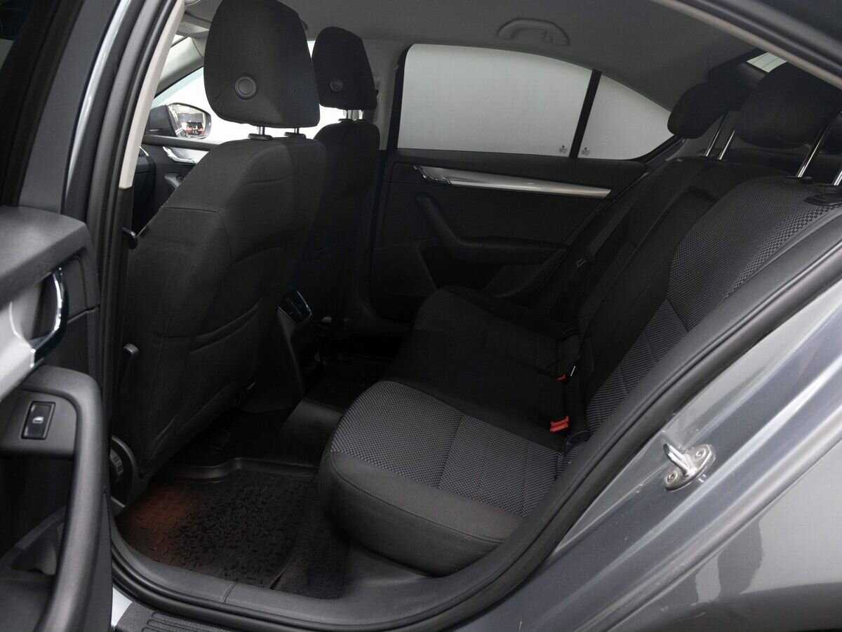 Купить Skoda Octavia с пробегом. Фото: #10