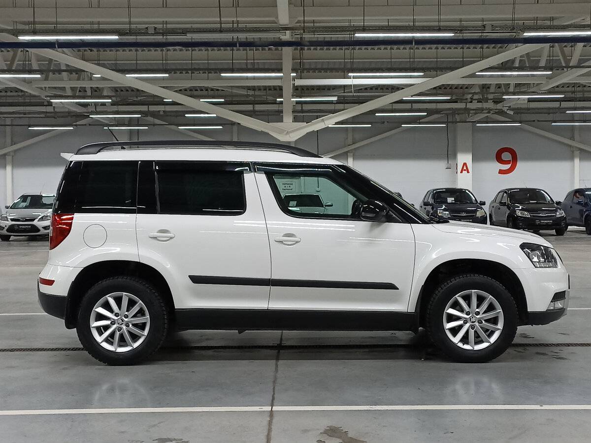 Купить Skoda Yeti с пробегом. Фото: #3