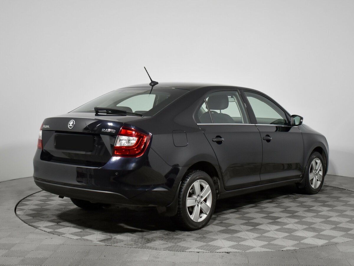 Купить Skoda Rapid с пробегом. Фото: #4