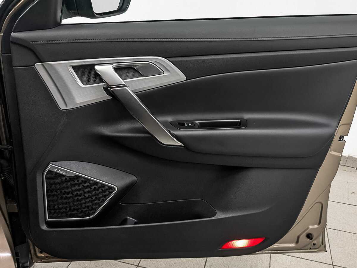 Купить Geely Atlas с пробегом. Фото: #23