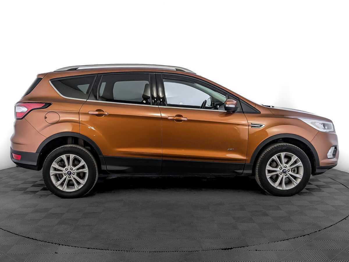 Купить Ford Kuga с пробегом. Фото: #3