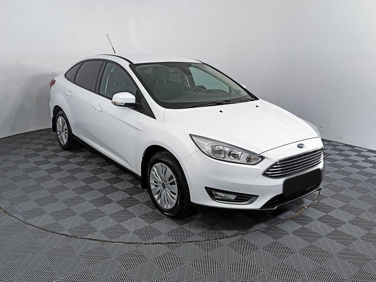 Купить Ford Focus с пробегом. Фото: #2