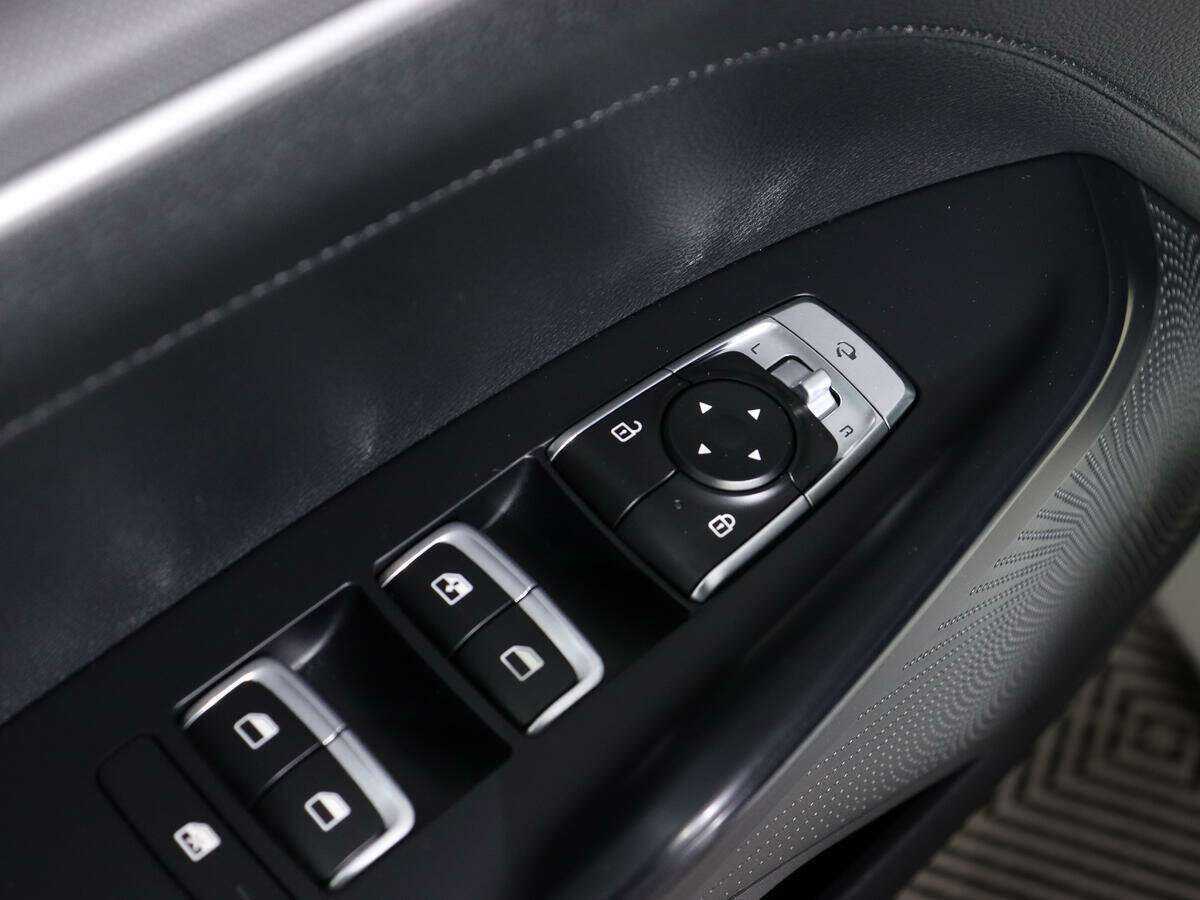 Купить Kia K5 с пробегом. Фото: #14