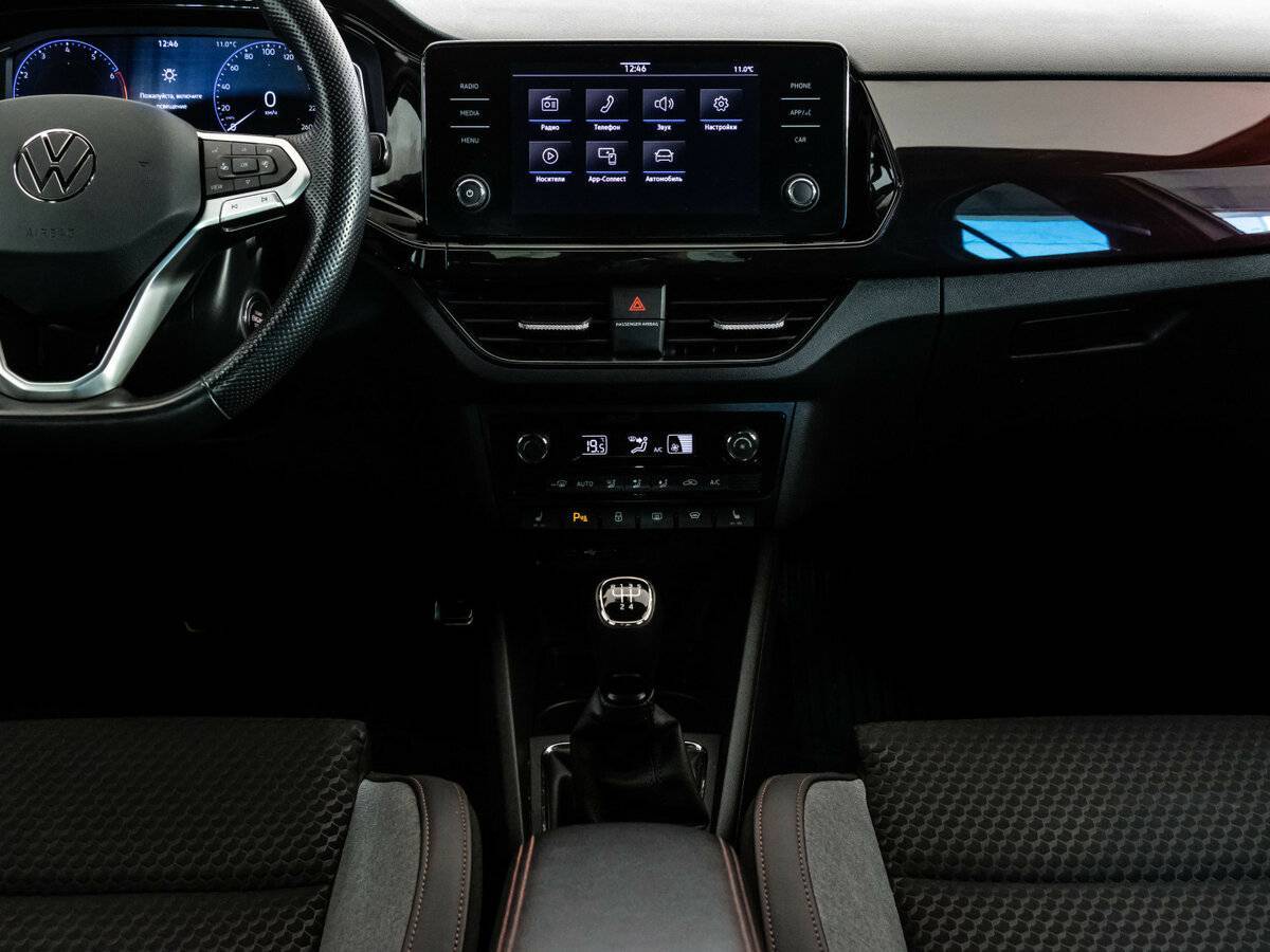 Купить Volkswagen Polo с пробегом. Фото: #11