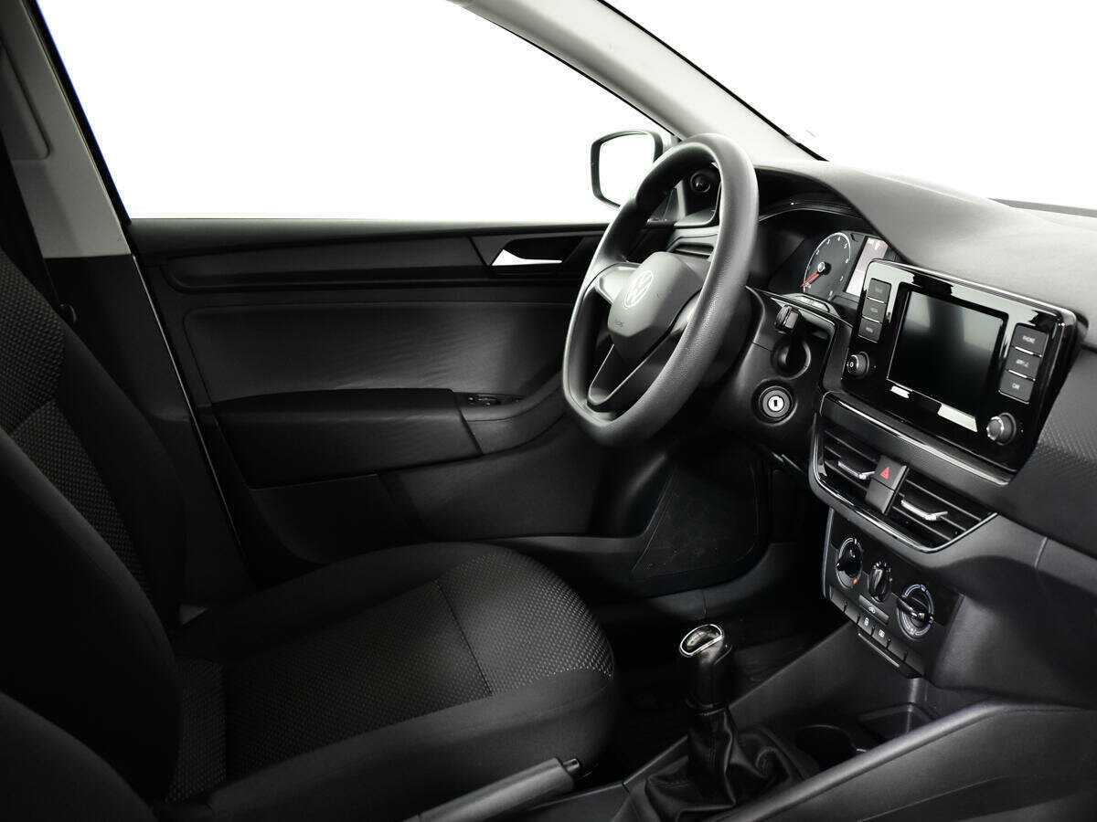 Купить Volkswagen Polo с пробегом. Фото: #8