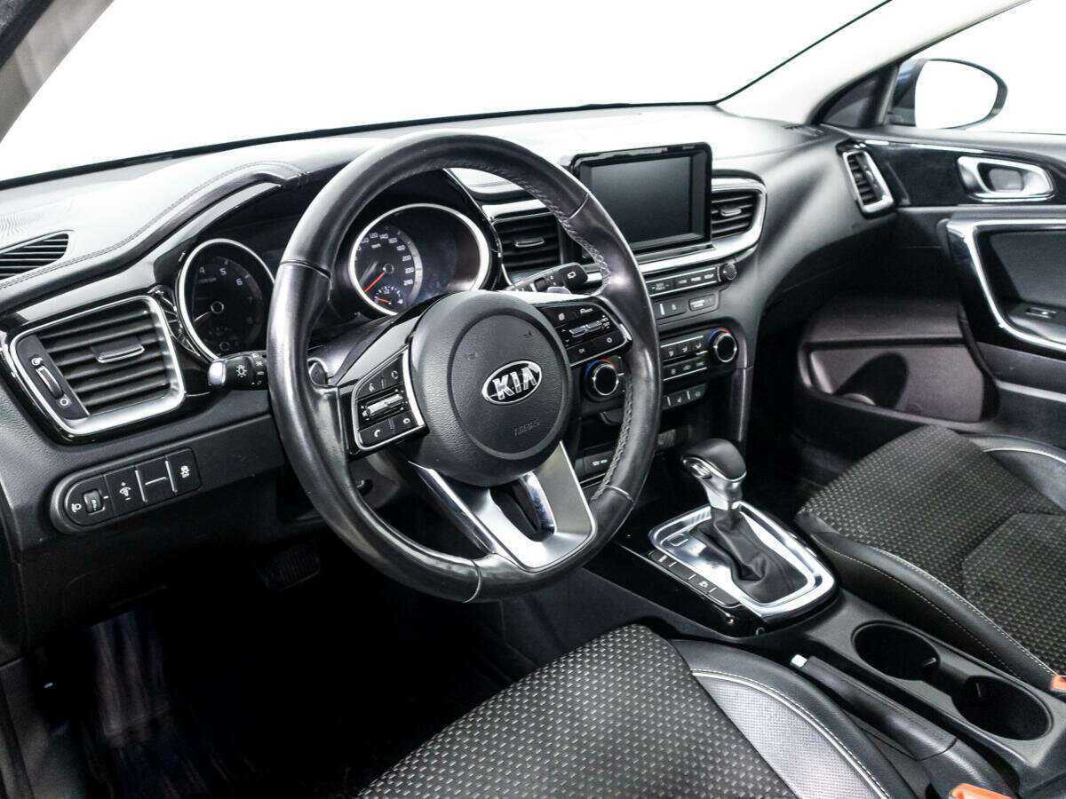 Купить Kia Ceed с пробегом. Фото: #10