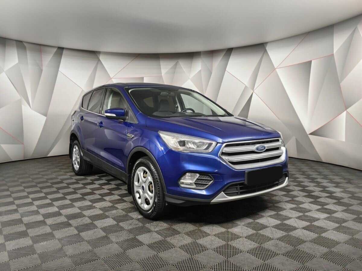 Купить Ford Kuga с пробегом. Фото: #2