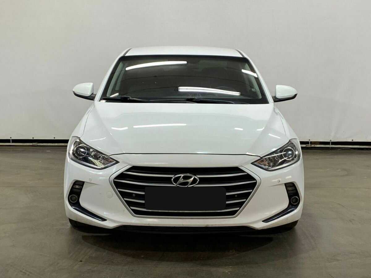 Купить Hyundai Elantra с пробегом. Фото: #1