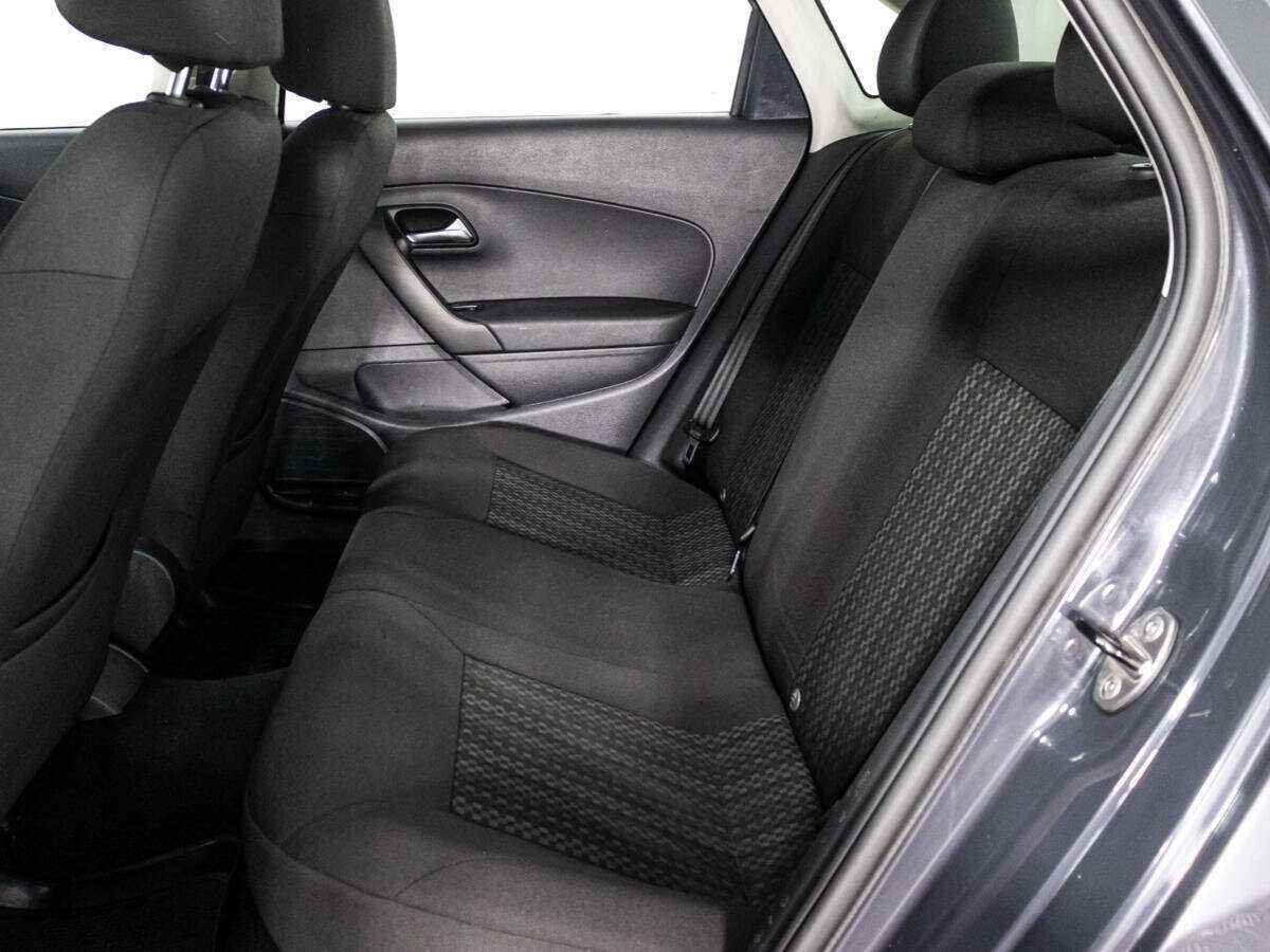 Купить Volkswagen Polo с пробегом. Фото: #9