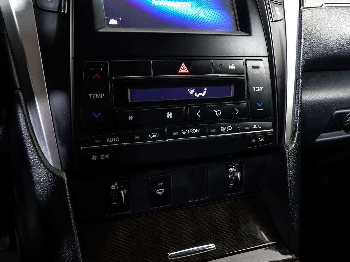 Купить Toyota Camry с пробегом. Фото: #16
