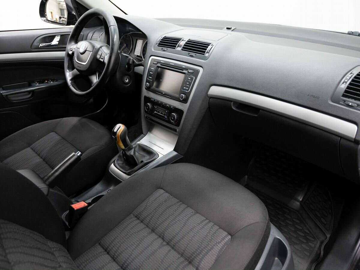 Купить Skoda Octavia с пробегом. Фото: #5