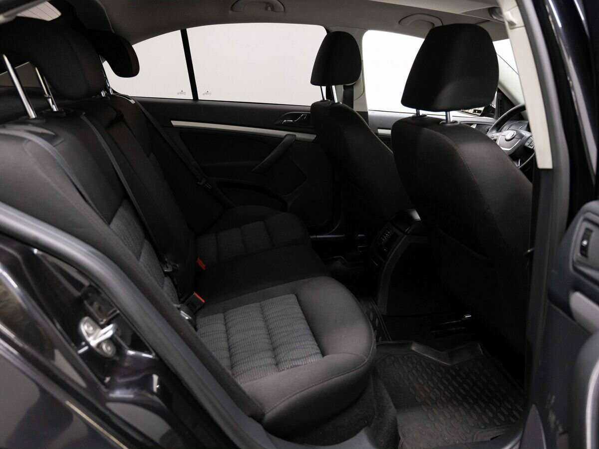 Купить Skoda Octavia с пробегом. Фото: #4