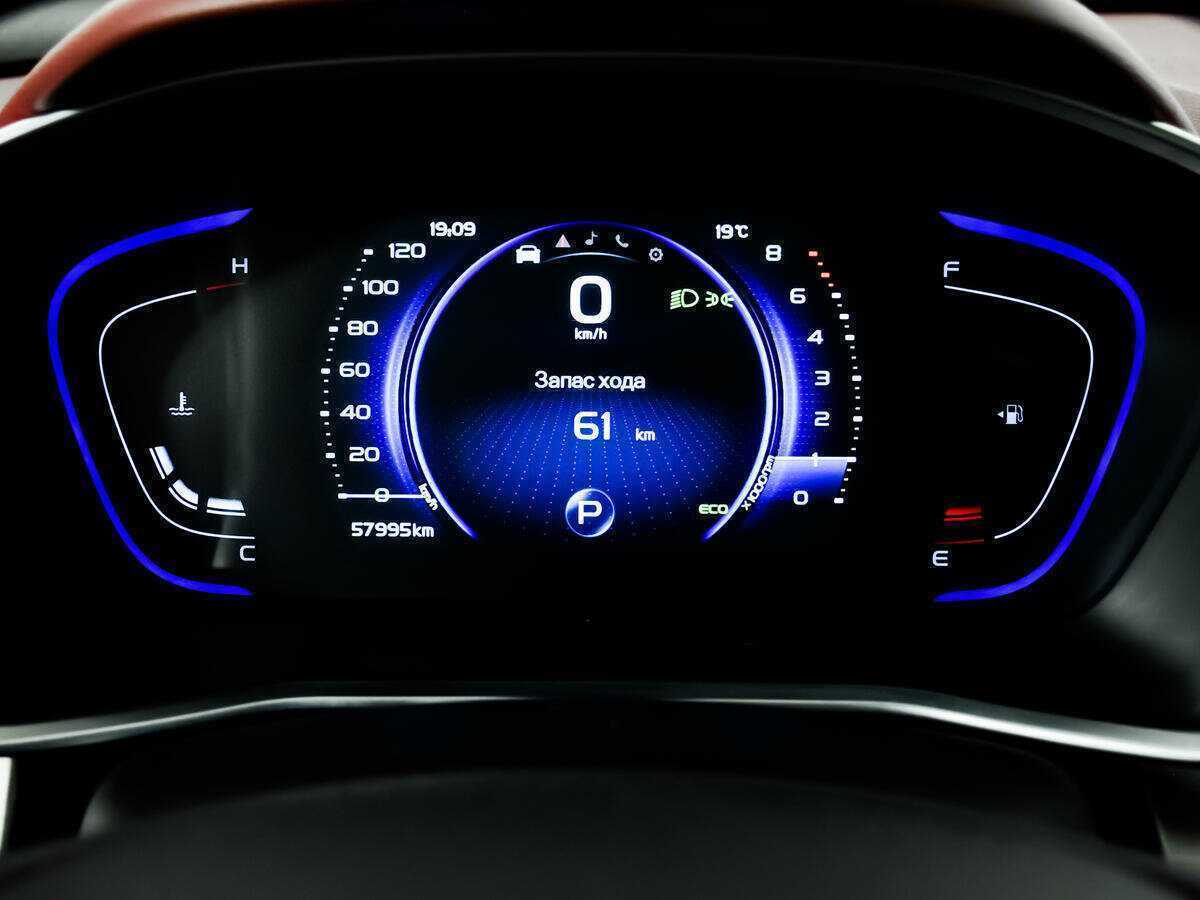 Купить Geely Coolray с пробегом. Фото: #9