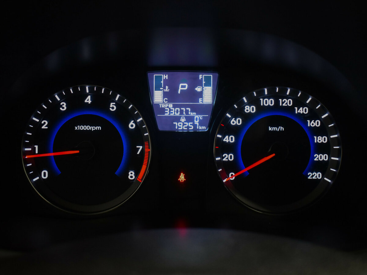 Купить Hyundai Solaris с пробегом. Фото: #18