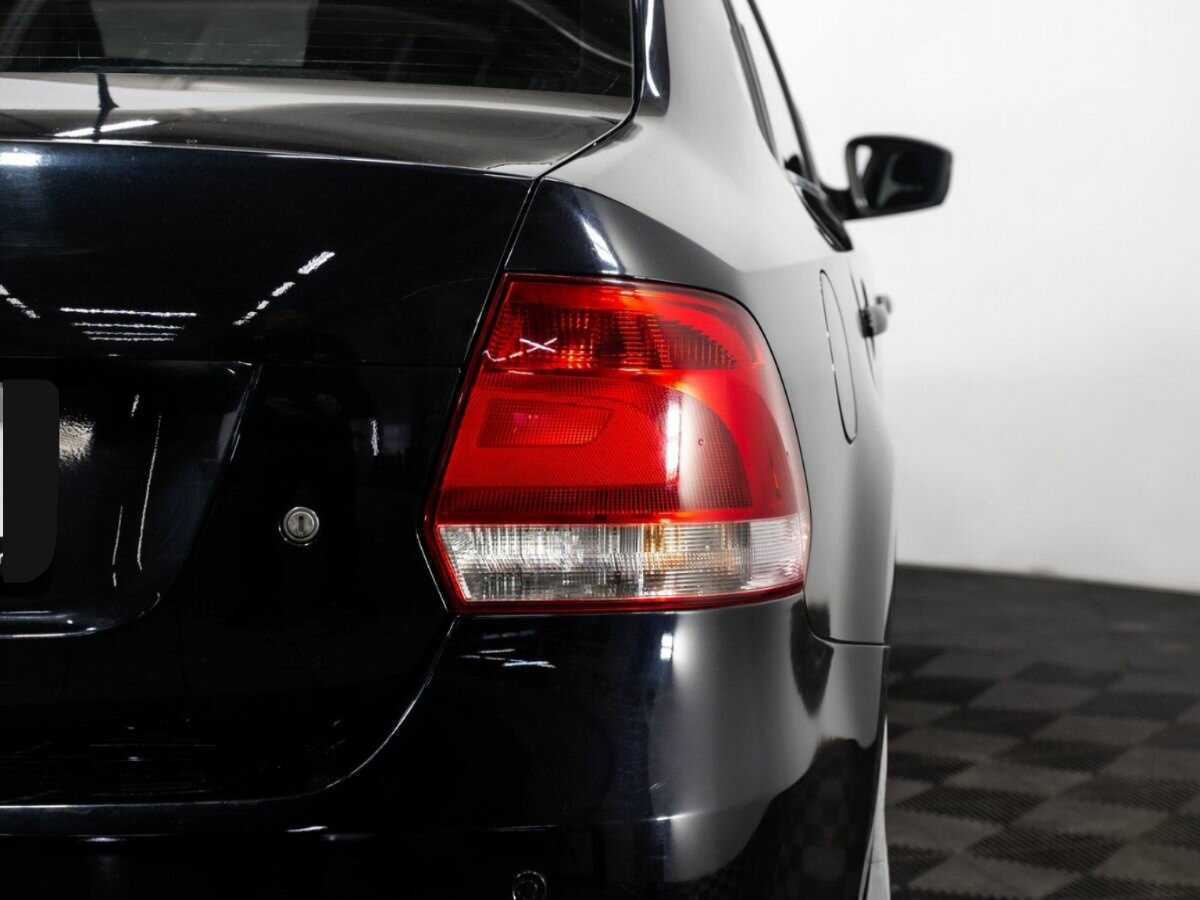 Купить Volkswagen Polo с пробегом. Фото: #6