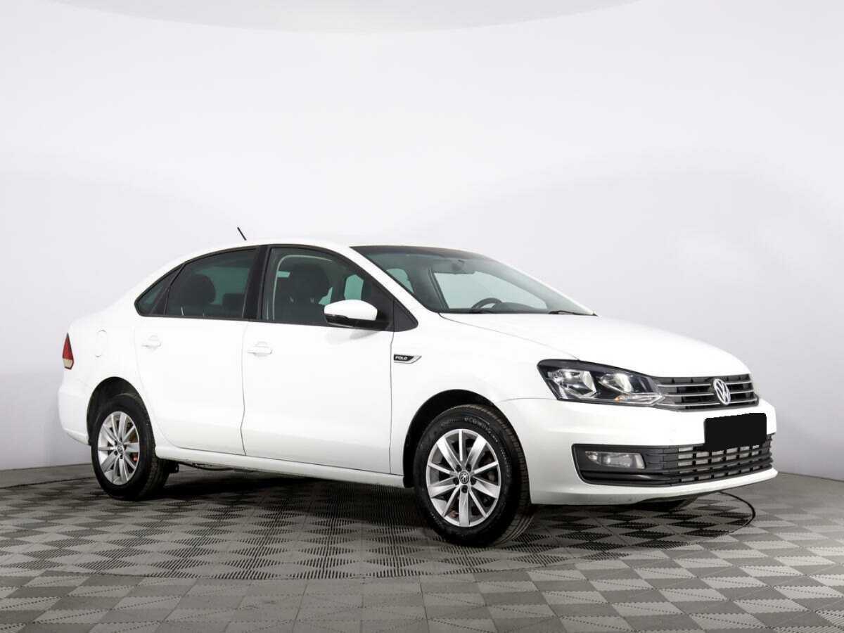 Купить Volkswagen Polo с пробегом. Фото: #1