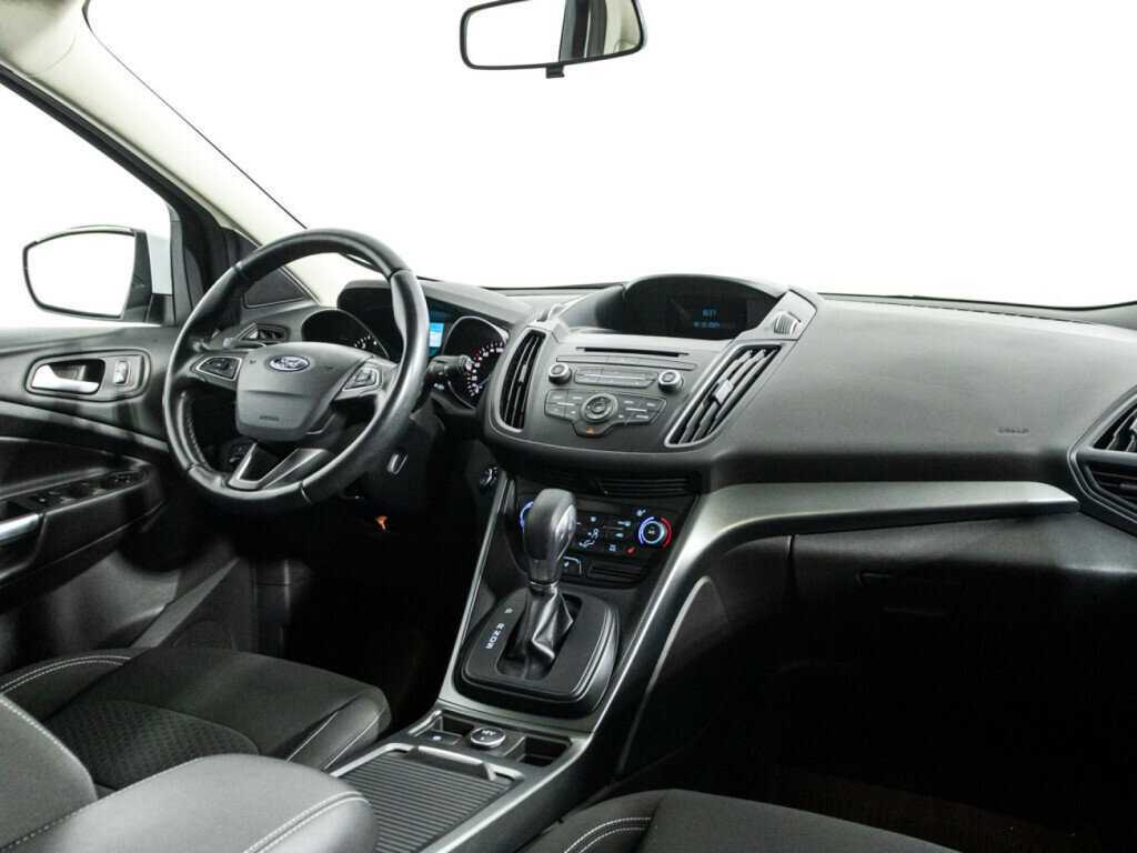 Купить Ford Kuga с пробегом. Фото: #8