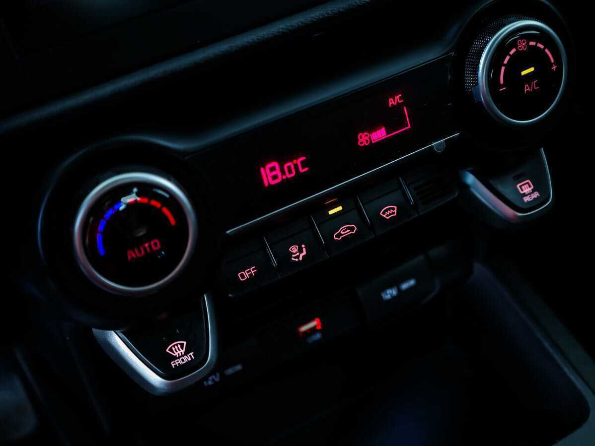 Купить Kia Rio с пробегом. Фото: #13