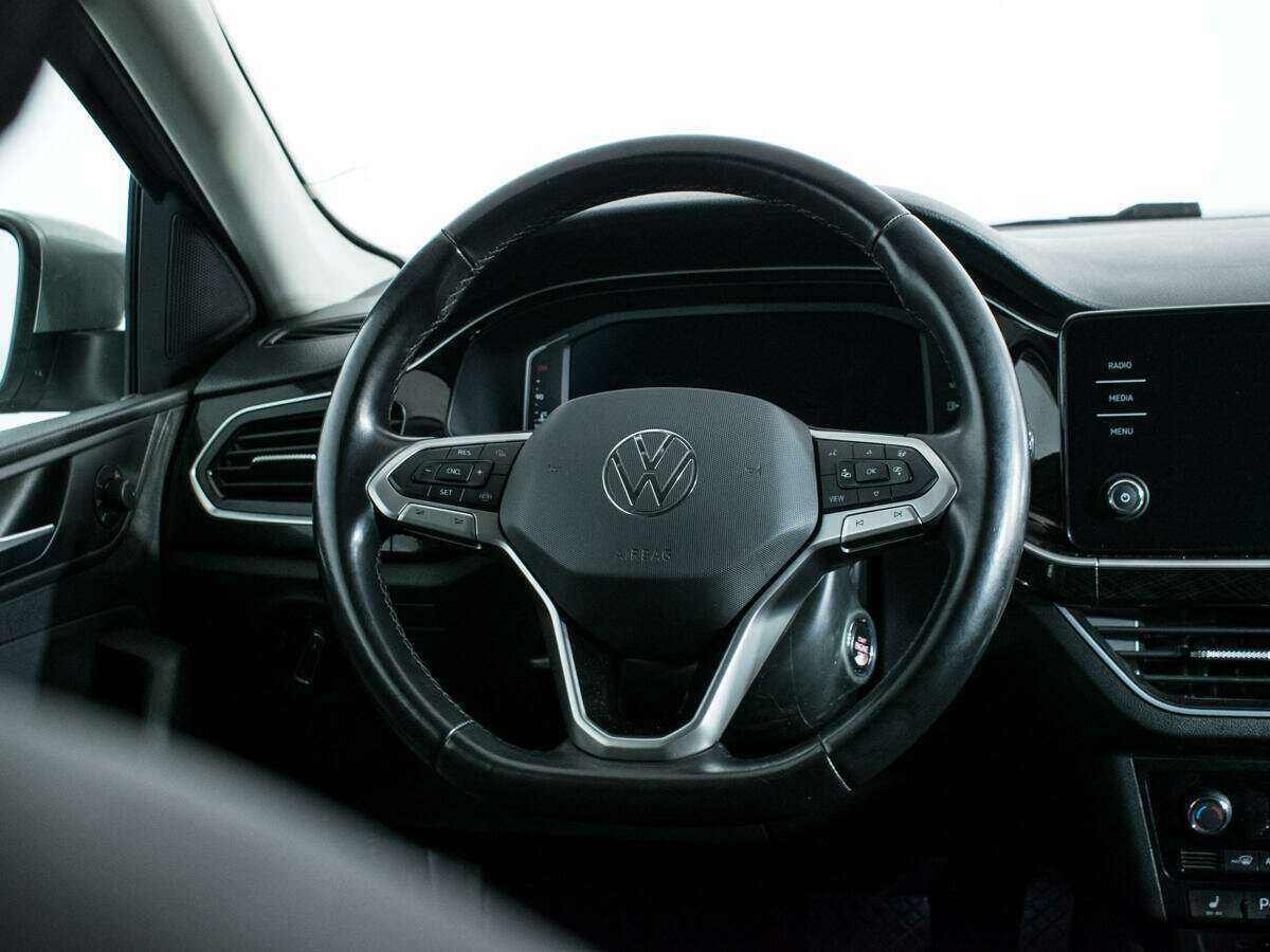 Купить Volkswagen Polo с пробегом. Фото: #13