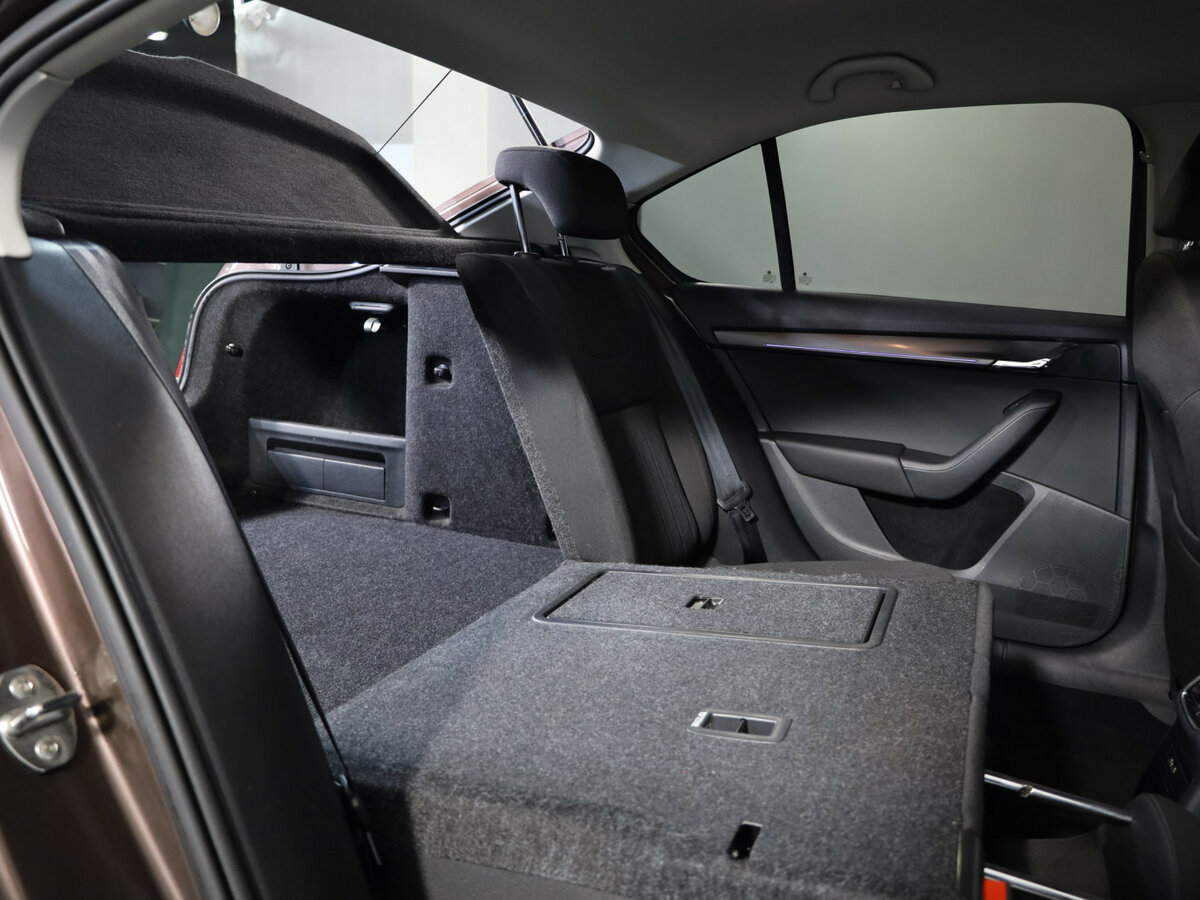 Купить Skoda Octavia с пробегом. Фото: #12