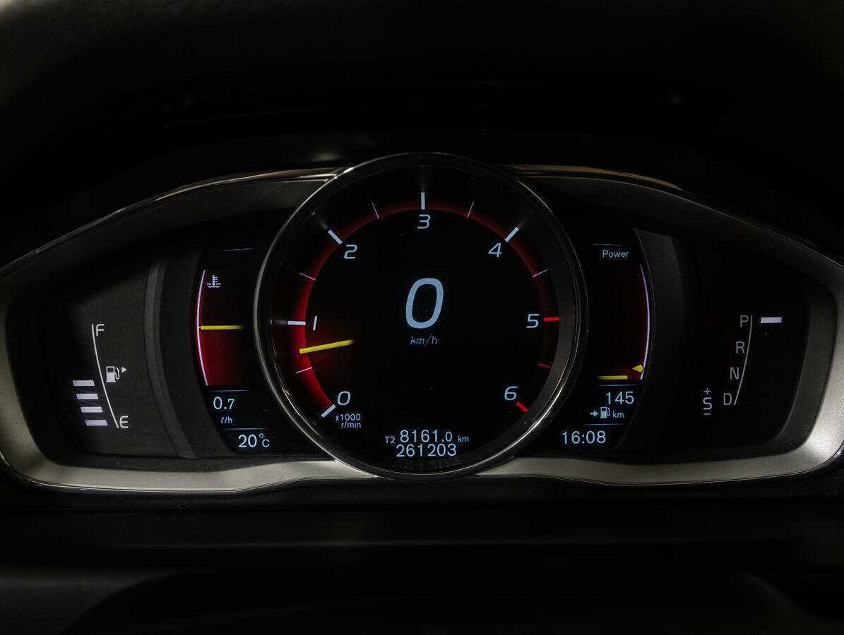 Купить Volvo XC70 с пробегом. Фото: #9