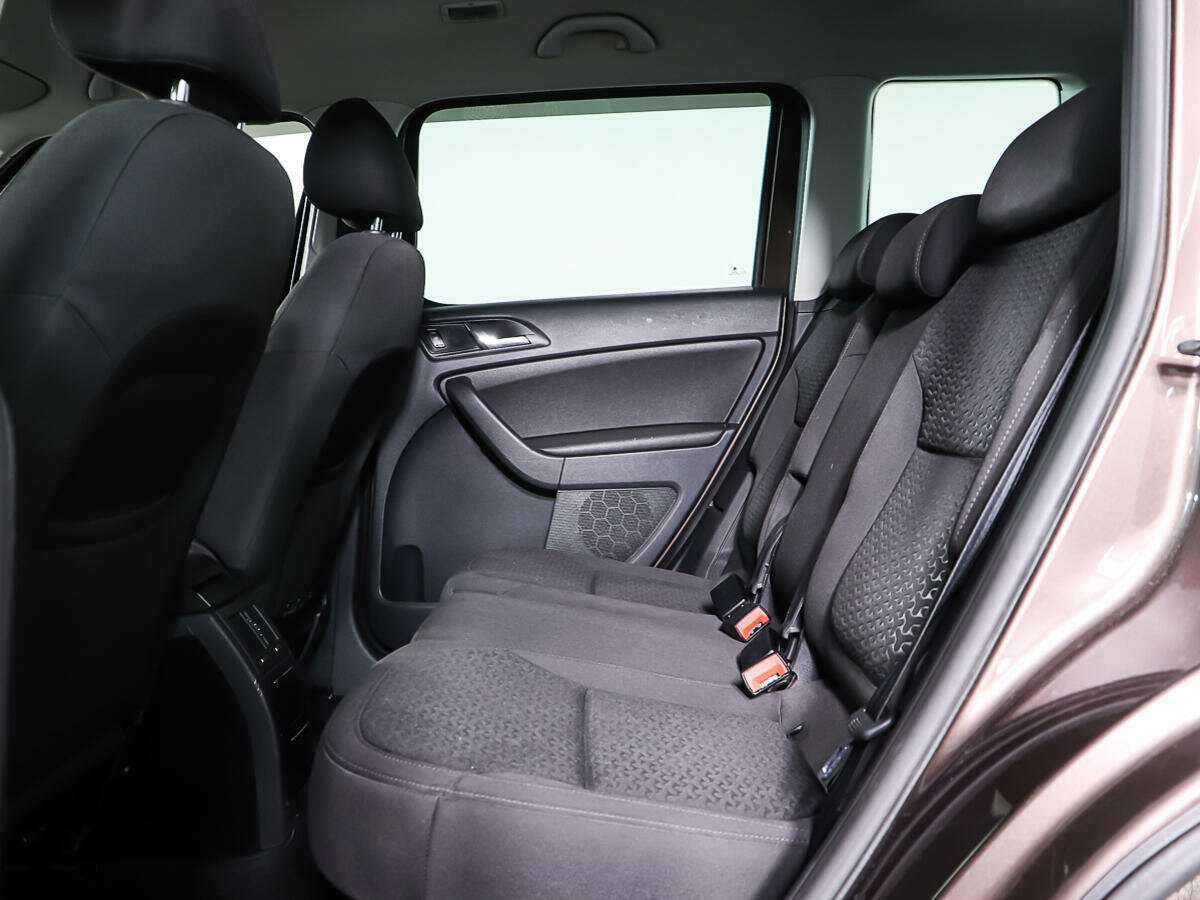 Купить Skoda Yeti с пробегом. Фото: #10