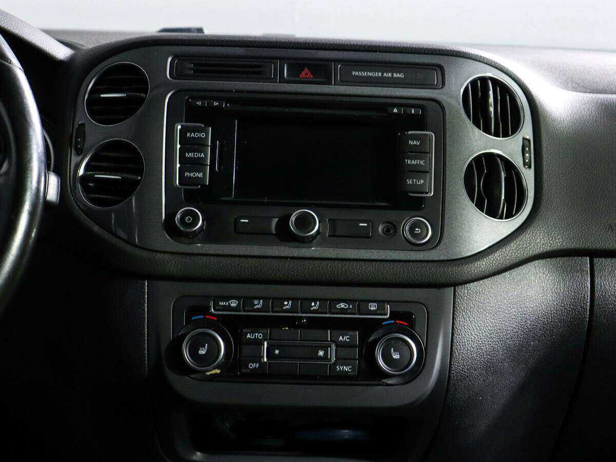 Купить Volkswagen Tiguan с пробегом. Фото: #9