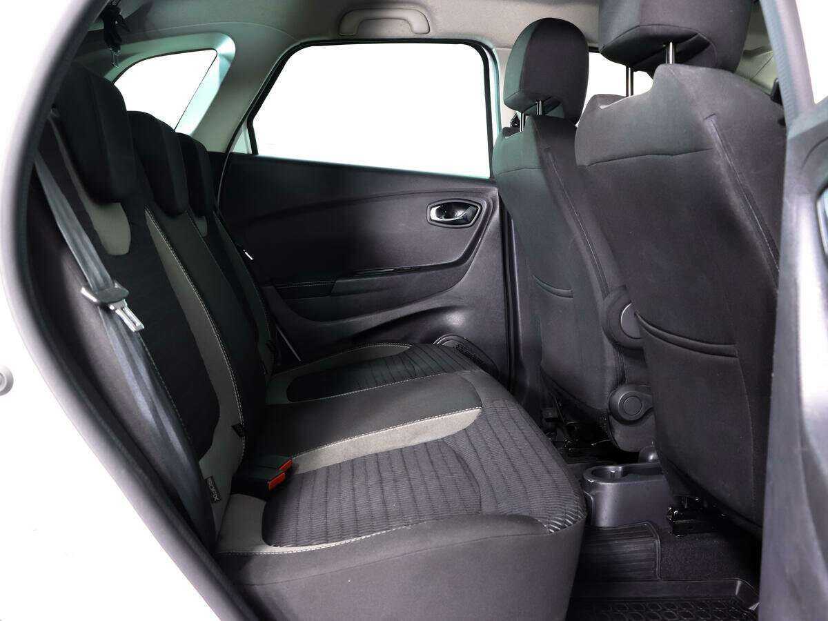 Купить Renault Kaptur с пробегом. Фото: #10