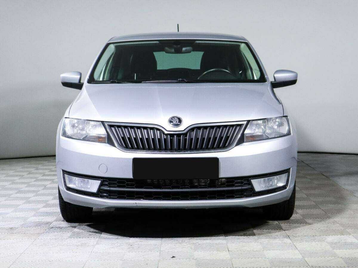 Купить Skoda Rapid с пробегом. Фото: #1