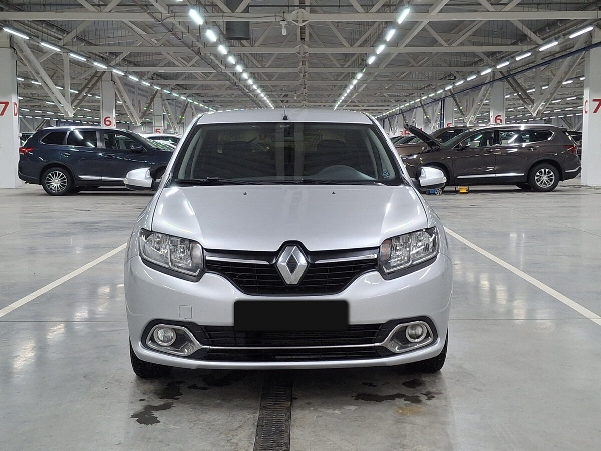 Купить Renault Logan с пробегом. Фото: #1