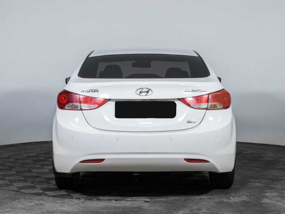 Купить Hyundai Elantra с пробегом. Фото: #5