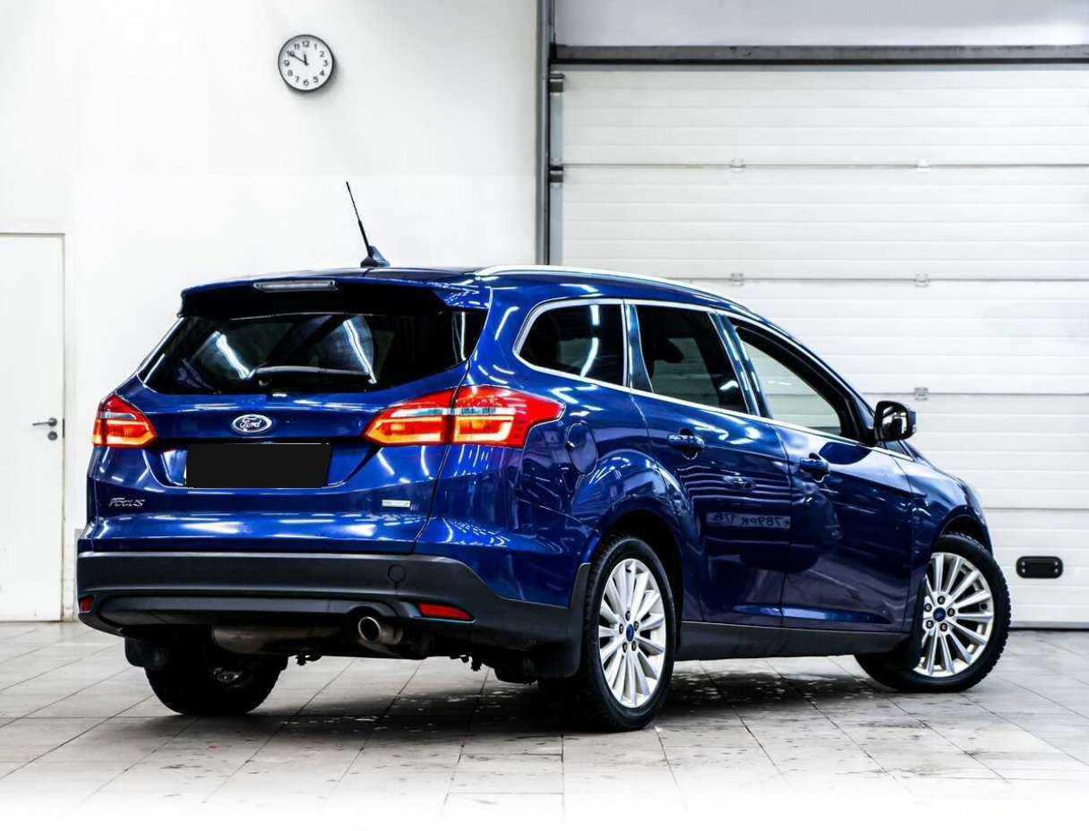 Купить Ford Focus с пробегом. Фото: #2