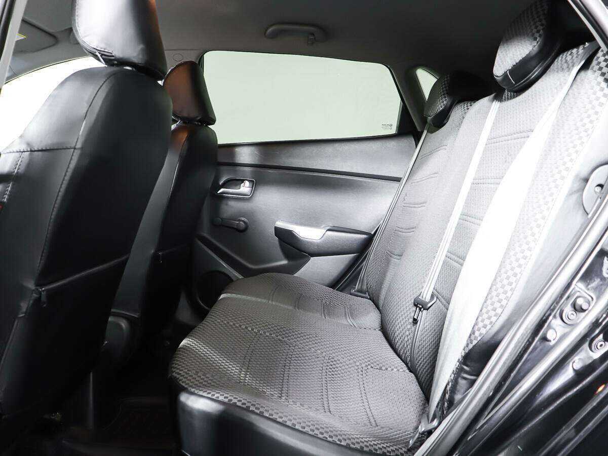 Купить Kia Rio с пробегом. Фото: #9