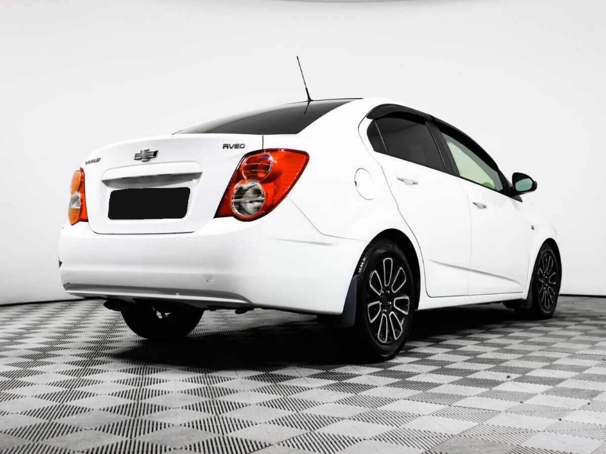 Купить Chevrolet Aveo с пробегом. Фото: #4