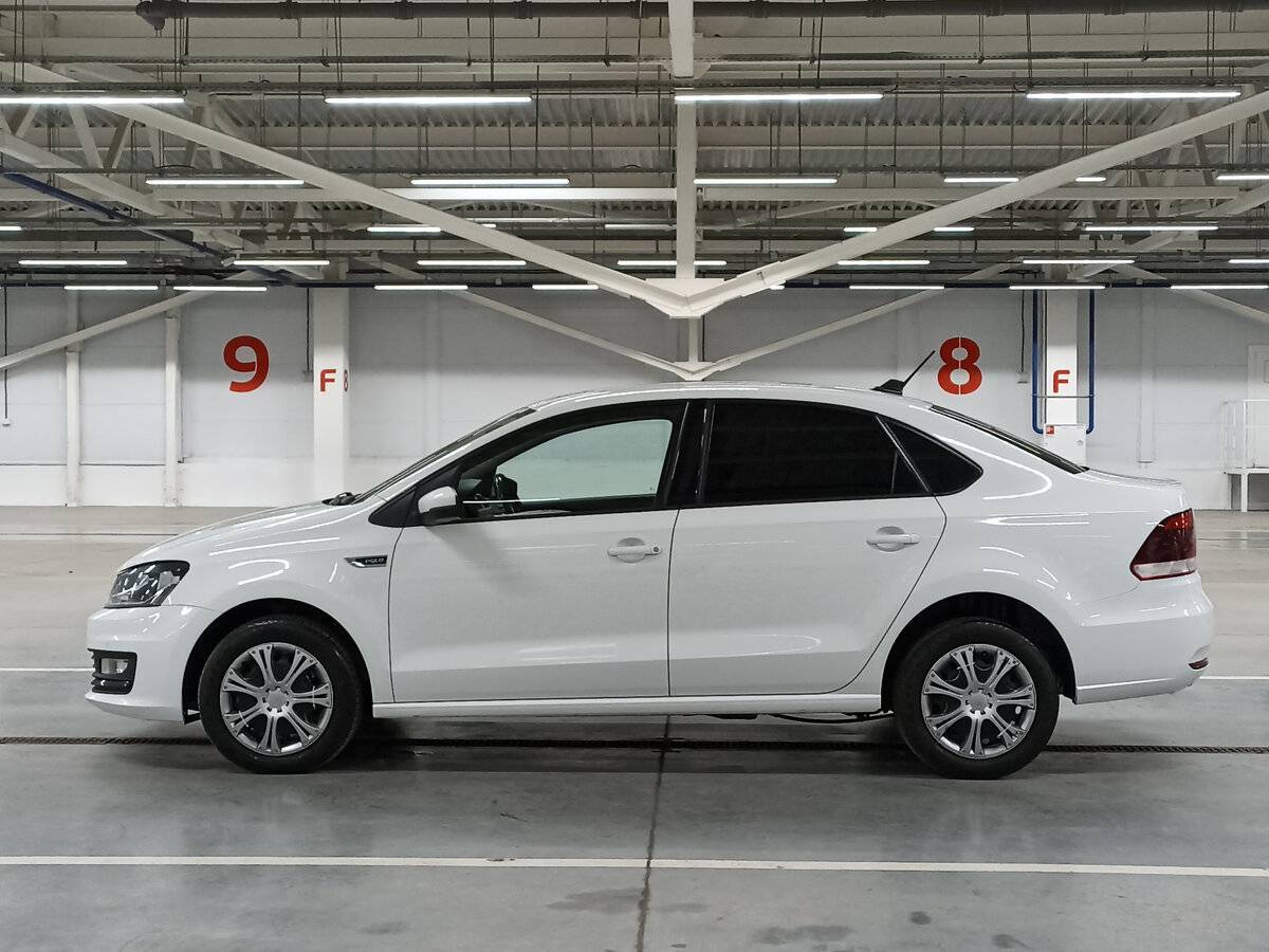 Купить Volkswagen Polo с пробегом. Фото: #7
