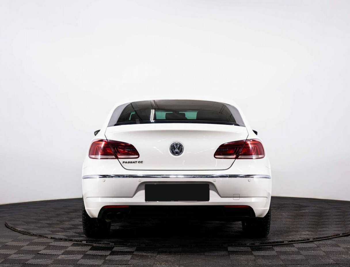 Купить Volkswagen Passat CC с пробегом. Фото: #4
