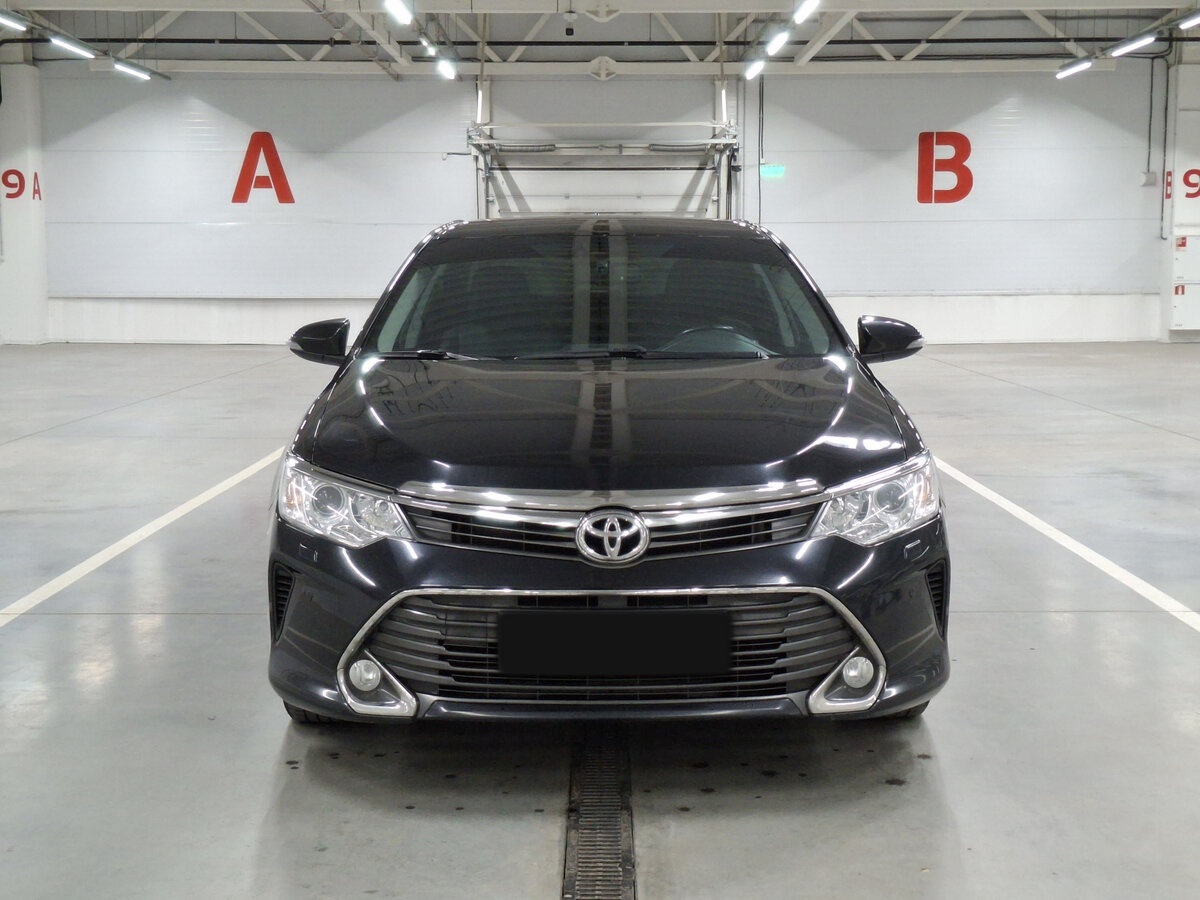 Купить Toyota Camry с пробегом. Фото: #1