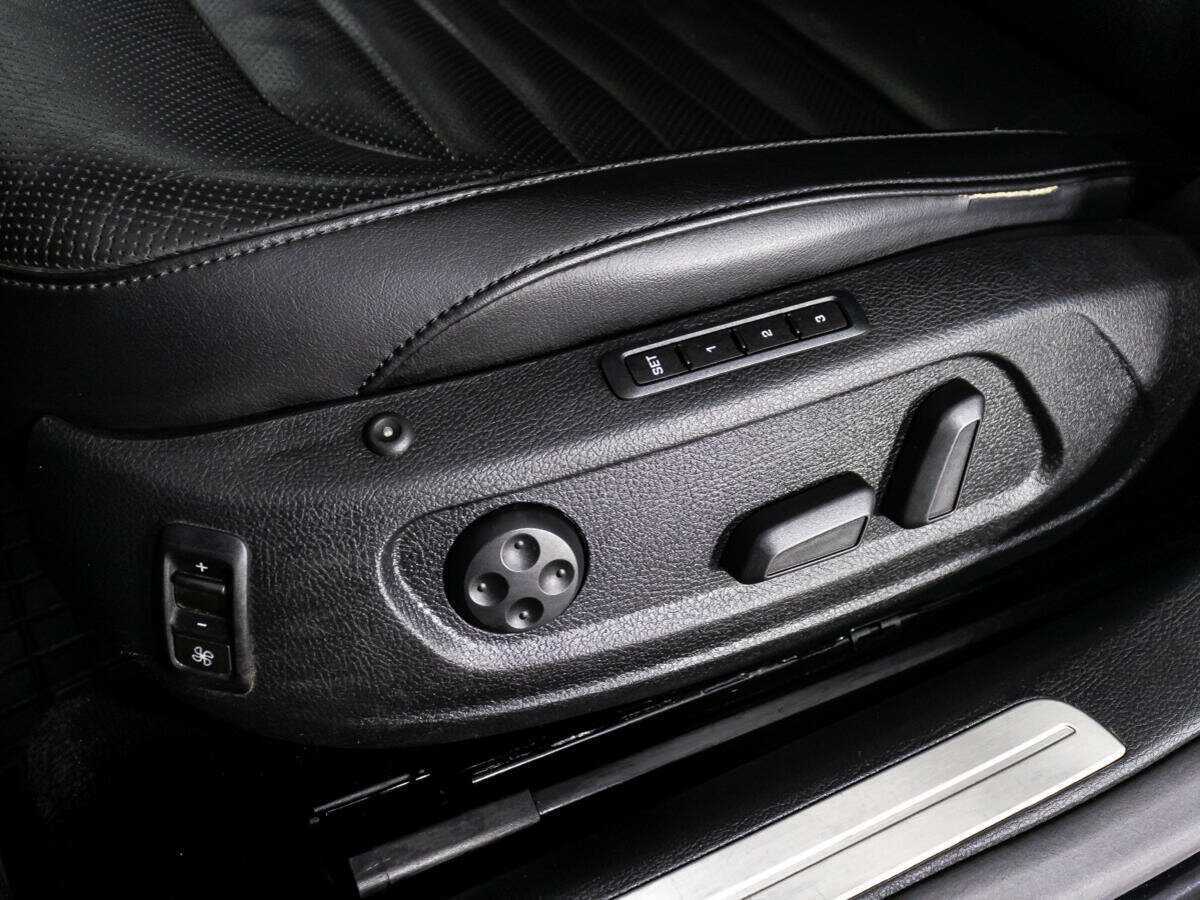 Купить Volkswagen Passat с пробегом. Фото: #16