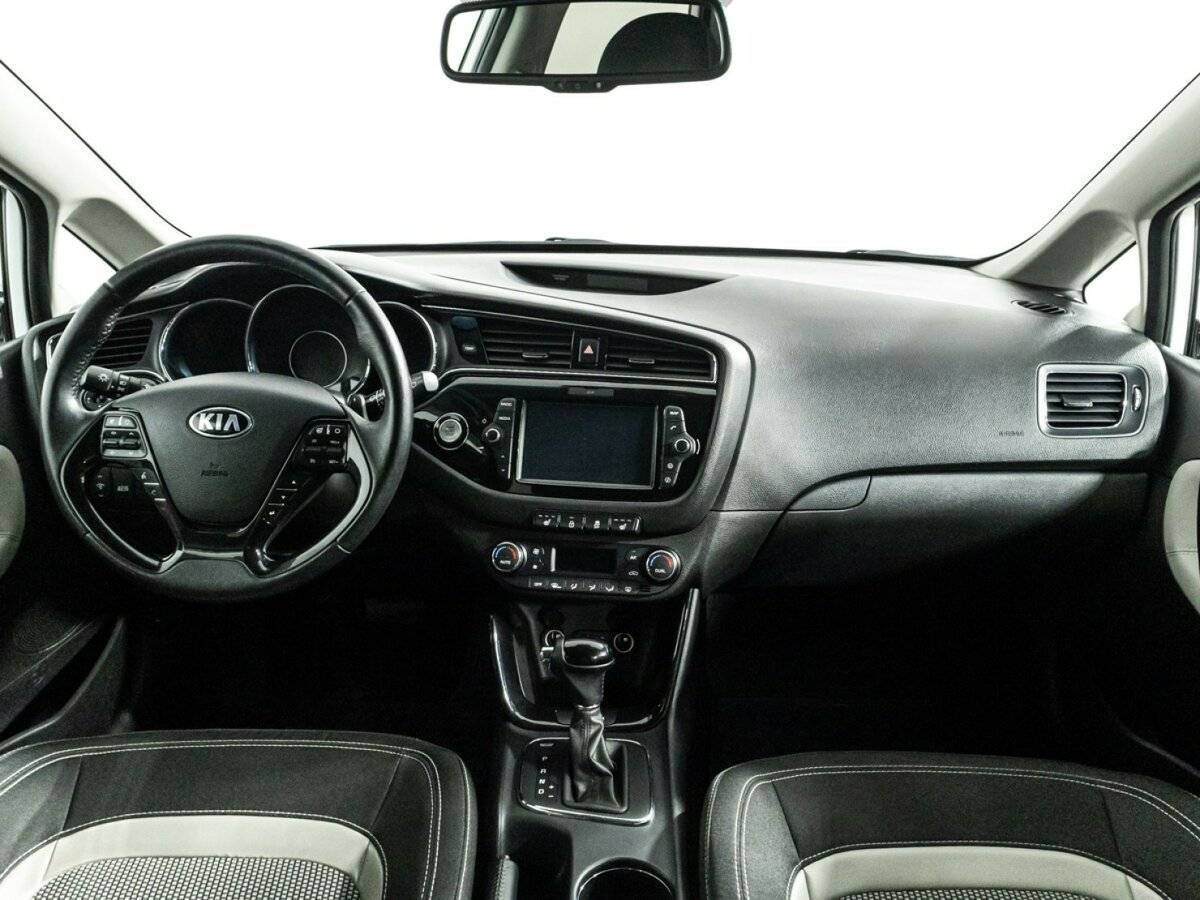 Купить Kia Ceed с пробегом. Фото: #12