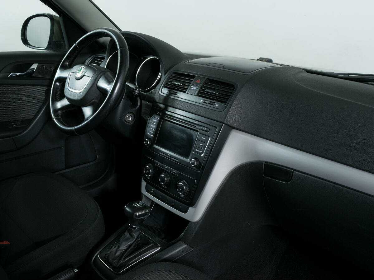 Купить Skoda Yeti с пробегом. Фото: #6