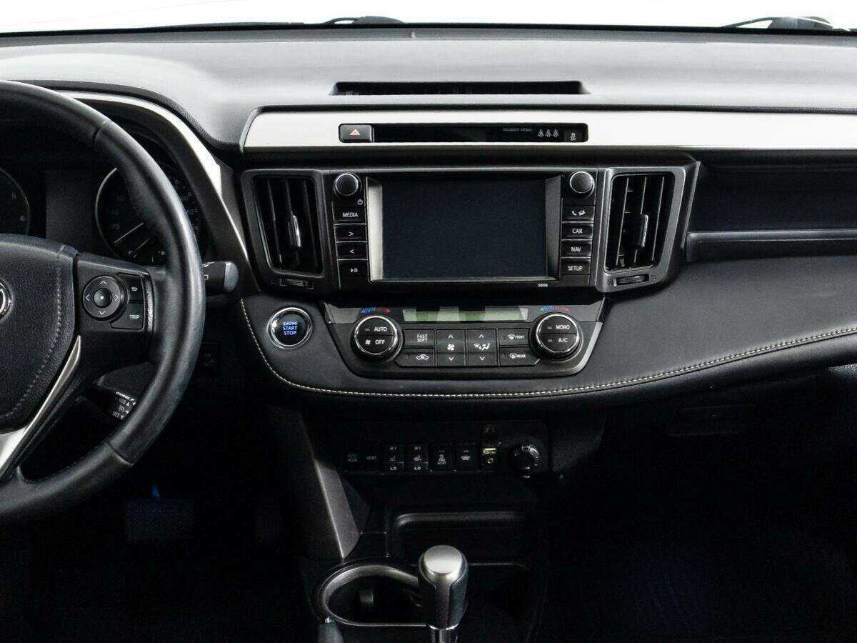Купить Toyota RAV4 с пробегом. Фото: #13