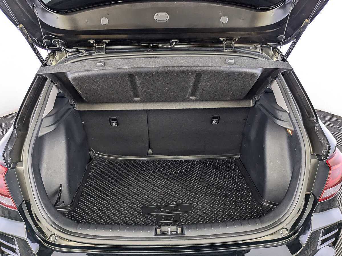 Купить Kia Rio с пробегом. Фото: #9