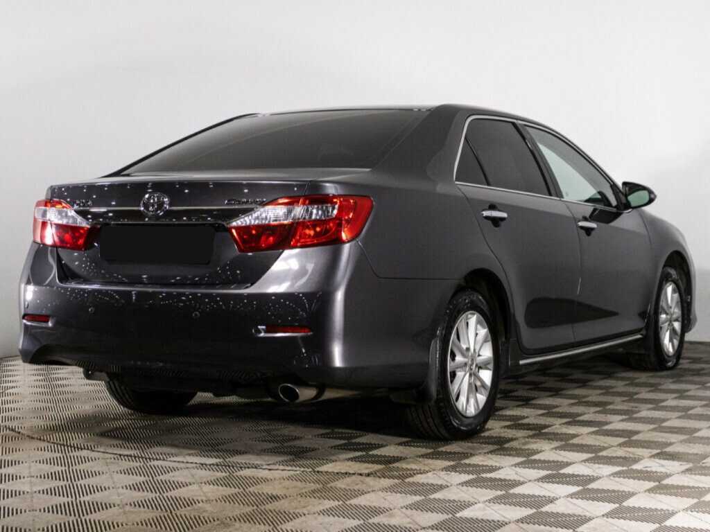 Купить Toyota Camry с пробегом. Фото: #4