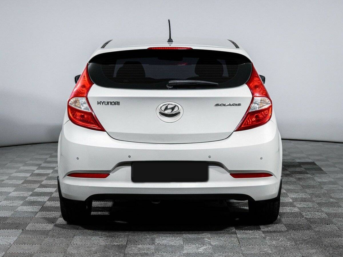 Купить Hyundai Solaris с пробегом. Фото: #4