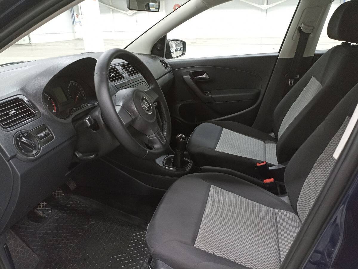 Купить Volkswagen Polo с пробегом. Фото: #15