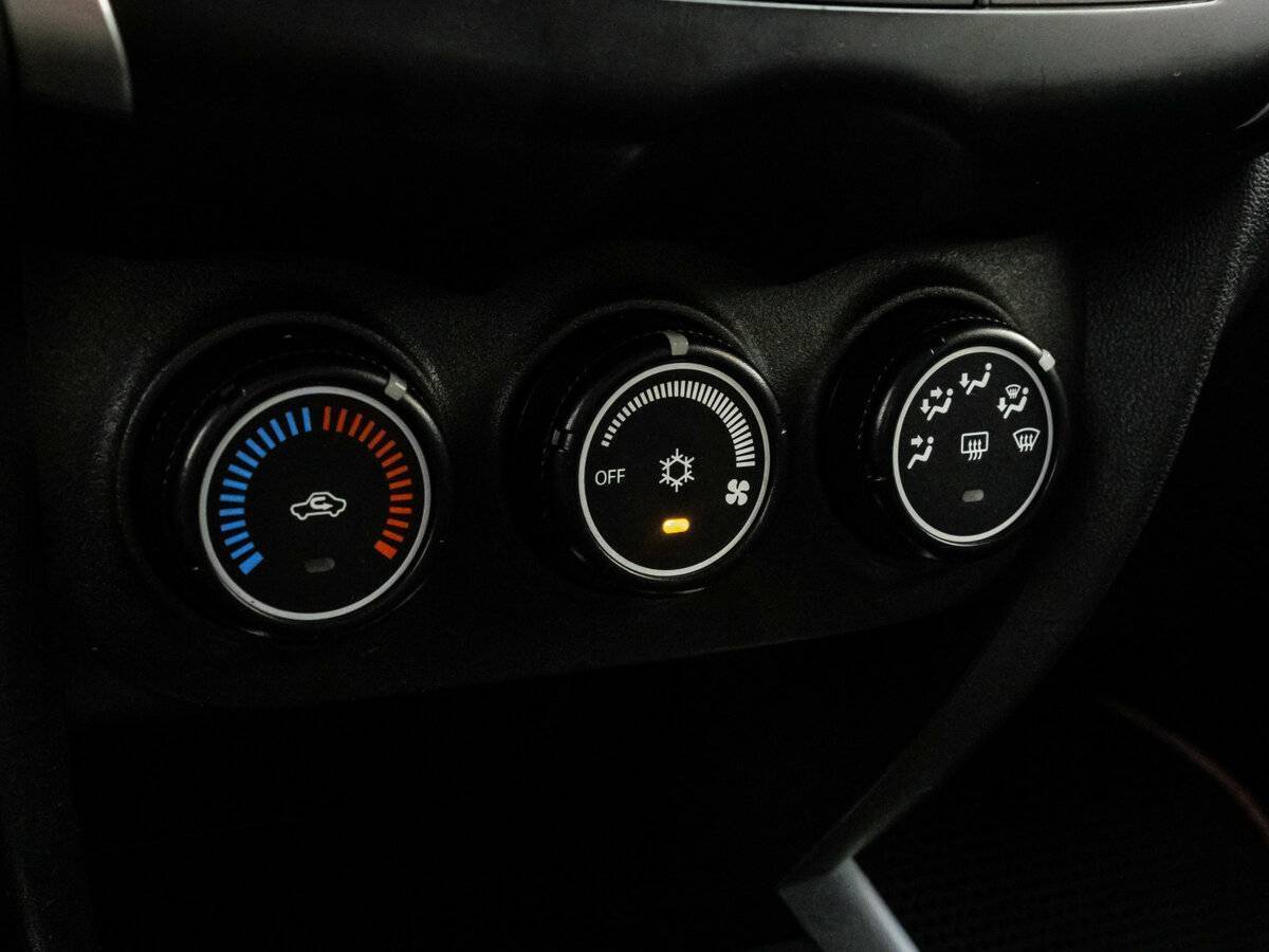 Купить Mitsubishi ASX с пробегом. Фото: #10